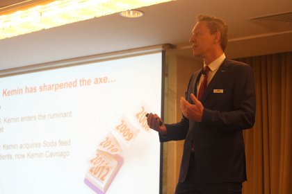 Stefaan van Dyck opens the Ruminant Essentials seminar on Monday 14 October 2019 in Athens, Greece. Photo Zana van Dijk. Stefaan van Dyck opens the Ruminant Essentials seminar on Monday 14 October 2019 in Athens, Greece. Photo Zana van Dijk.