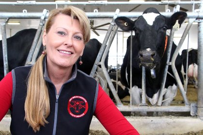 Dr Bonnie Mallard, who, together with Dr Bruce Wilkie, invented the breeding platform that identifies cattle with a higher immune response. Dr Bonnie Mallard, who, together with Dr Bruce Wilkie, invented the breeding platform that identifies cattle with a higher immune response.